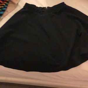 Cute black zip up reversible skirt